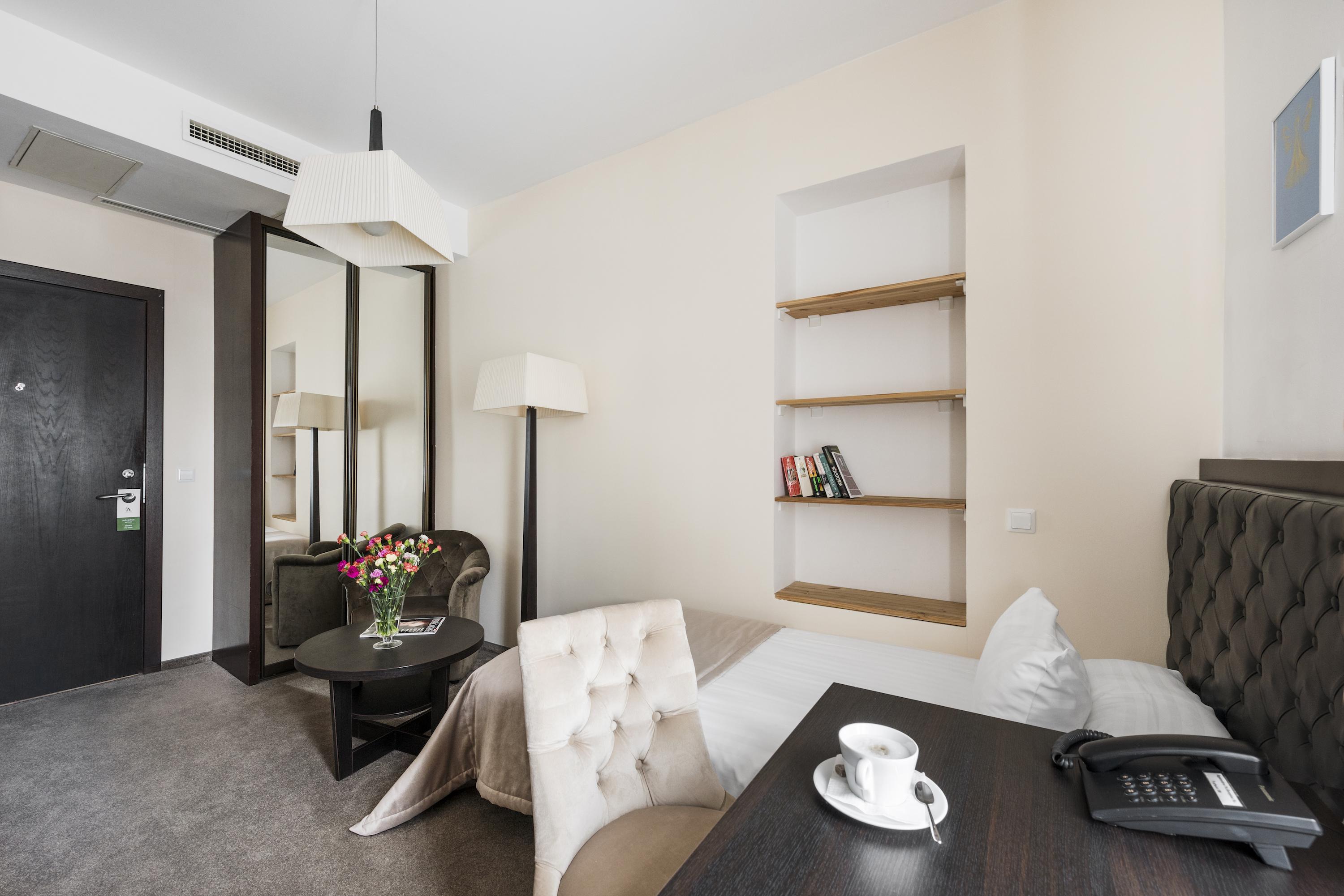 Amberton Cozy Hotel Kaunas Exteriör bild