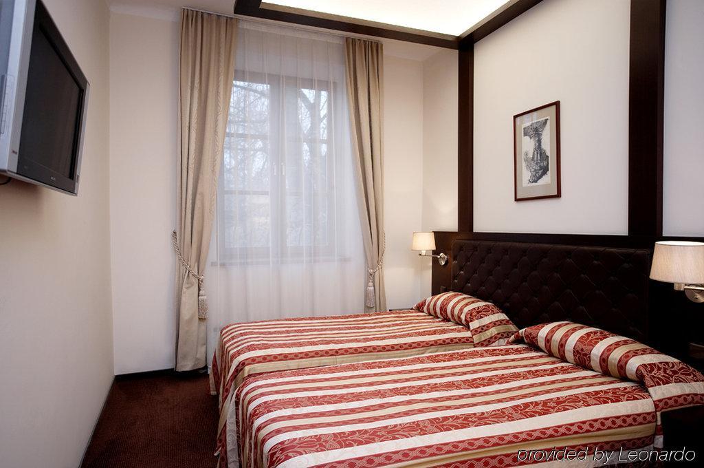 Amberton Cozy Hotel Kaunas Rum bild