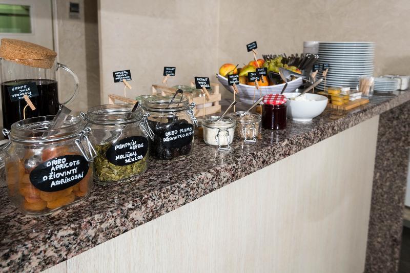 Amberton Cozy Hotel Kaunas Exteriör bild